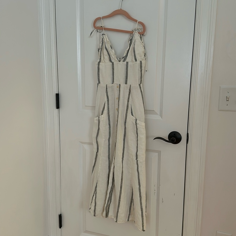 REFORMATION, 100% Linen Ivory & Navy Stripe Dress (Pockets)